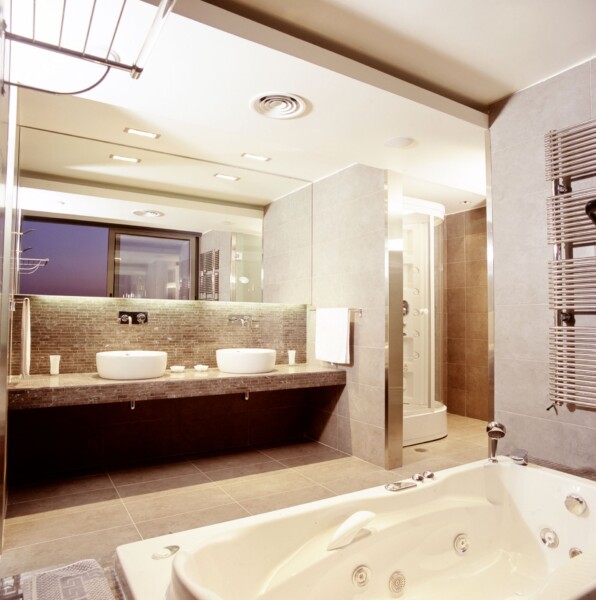 SUITE_BATHROOM